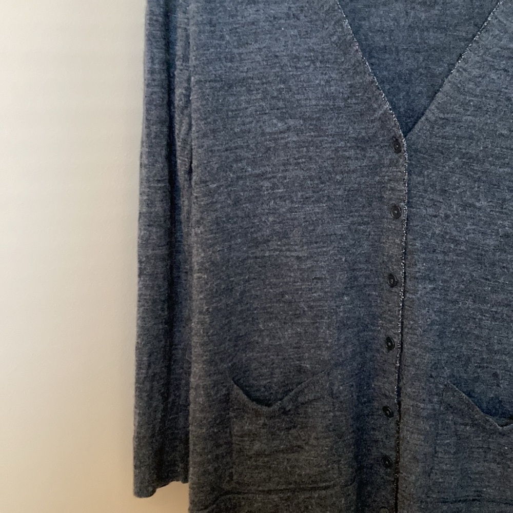 Gently Worn Gap Gray 6 Button Front 2 Pockets Car… - image 3